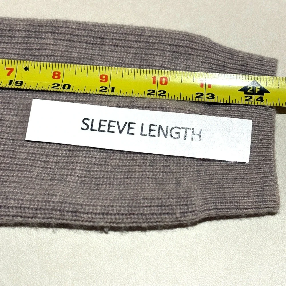 Saks Fifth Ave. Women 100% Cashmere Long Sleeve Sweater Sz XS Taupe Ribbed Soft‎